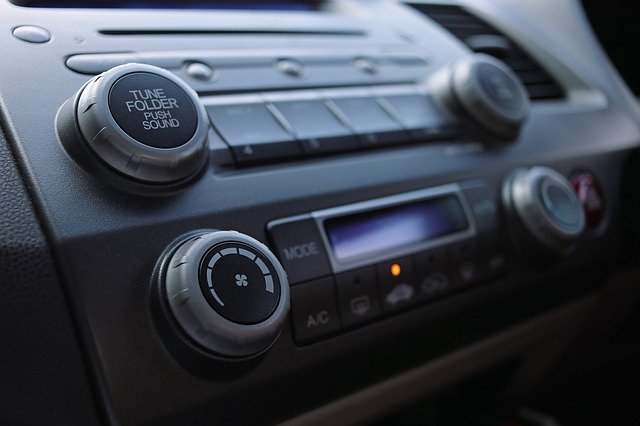 jakie radio samochodowe