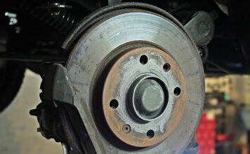 Zużyte tarcze hamulcowe