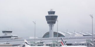 Jaki luz między tłokiem a głowicą?