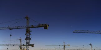 Jaką grubość deski na kanał samochodowy?