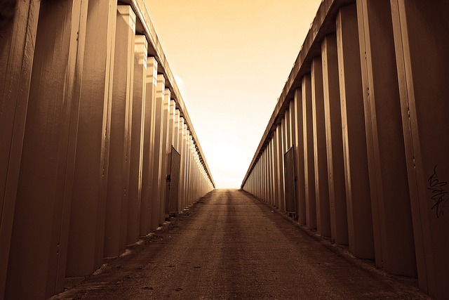 Czy 1 n jest zbieżny? Czy 1 n jest zbieżny?